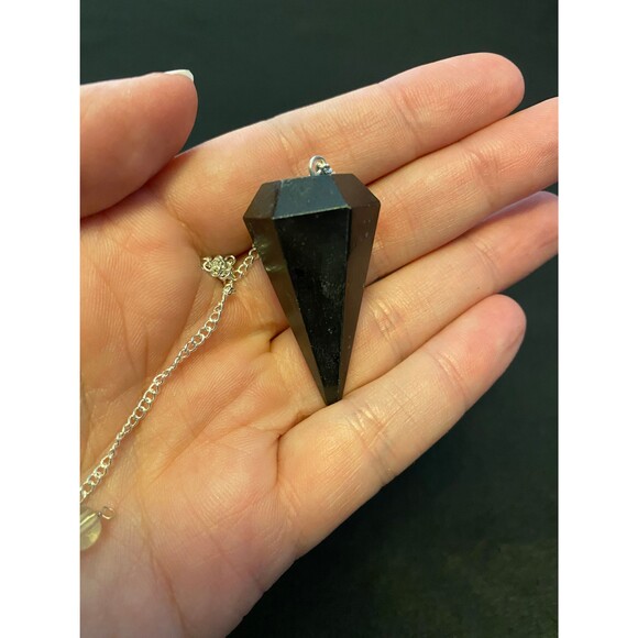 Black Tourmaline crystal pendulum on silver chain with Quartz bead - Picture 2 of 7